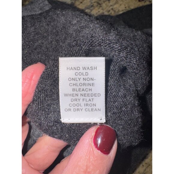 Banana Republic Lambs Wool Gray Charcoal Button Cardigan Sweater XS Sustainable - Picture 7 of 8